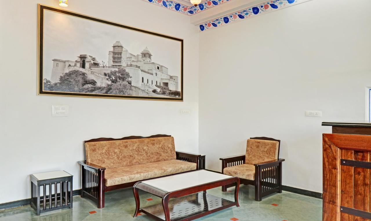 Treebo Khakhri Haveli Hotel Удайпур Екстериор снимка