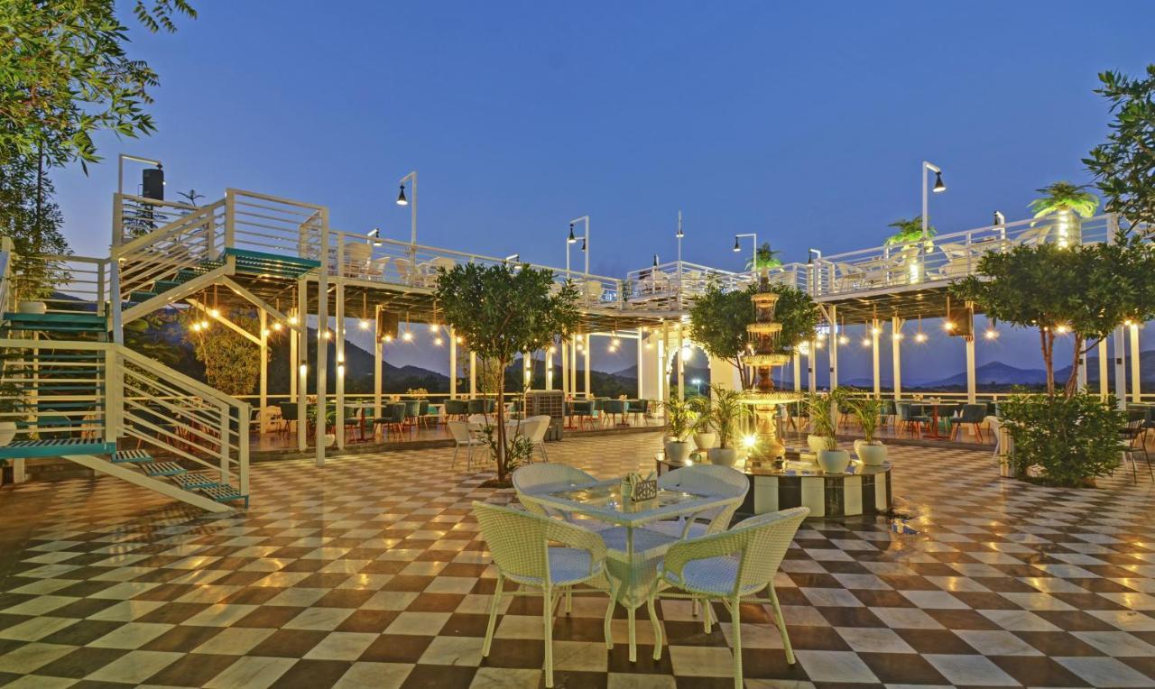 Treebo Khakhri Haveli Hotel Удайпур Екстериор снимка