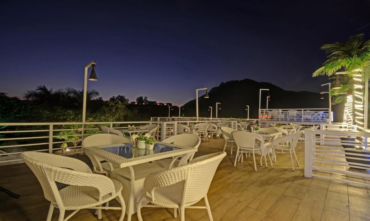 Treebo Khakhri Haveli Hotel Удайпур Екстериор снимка