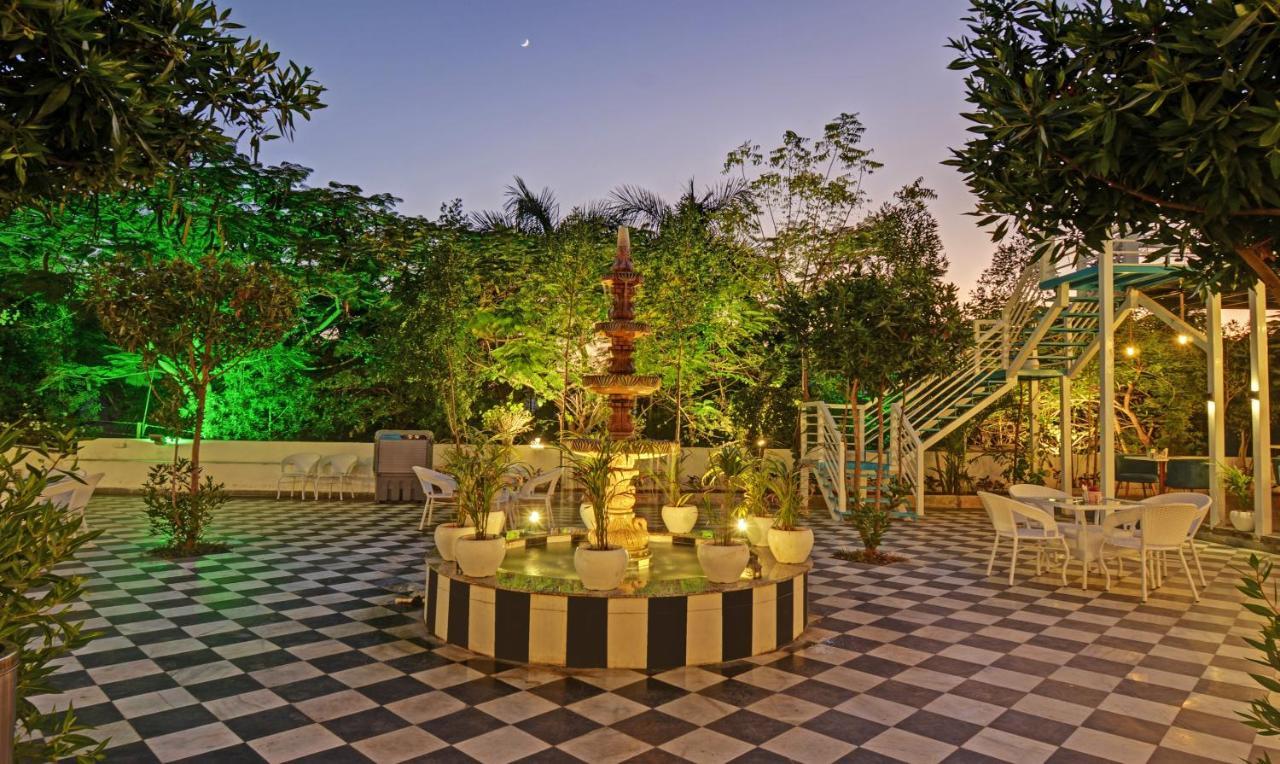 Treebo Khakhri Haveli Hotel Удайпур Екстериор снимка